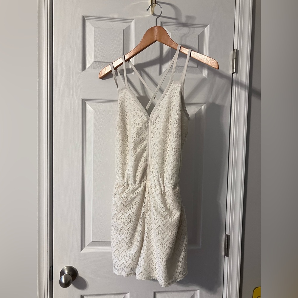 Xhilaration Ivory Lace Romper Size Medium